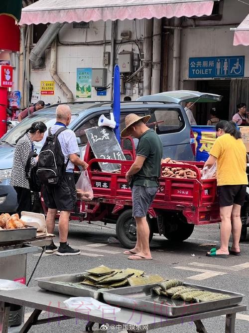 记者批姆巴佩:不像职业球员 罚点时动作像个病人
